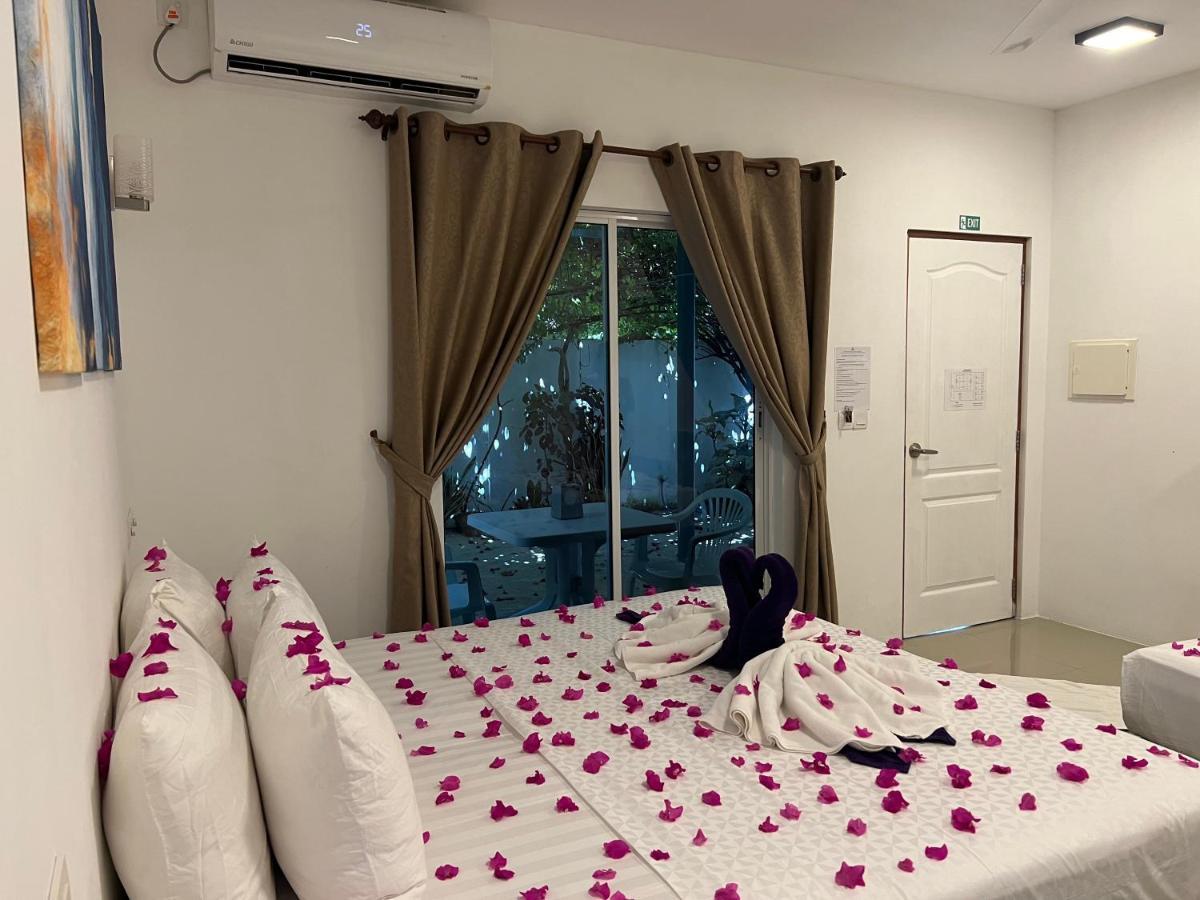 Lagoon Villa Maldives Тодду Экстерьер фото