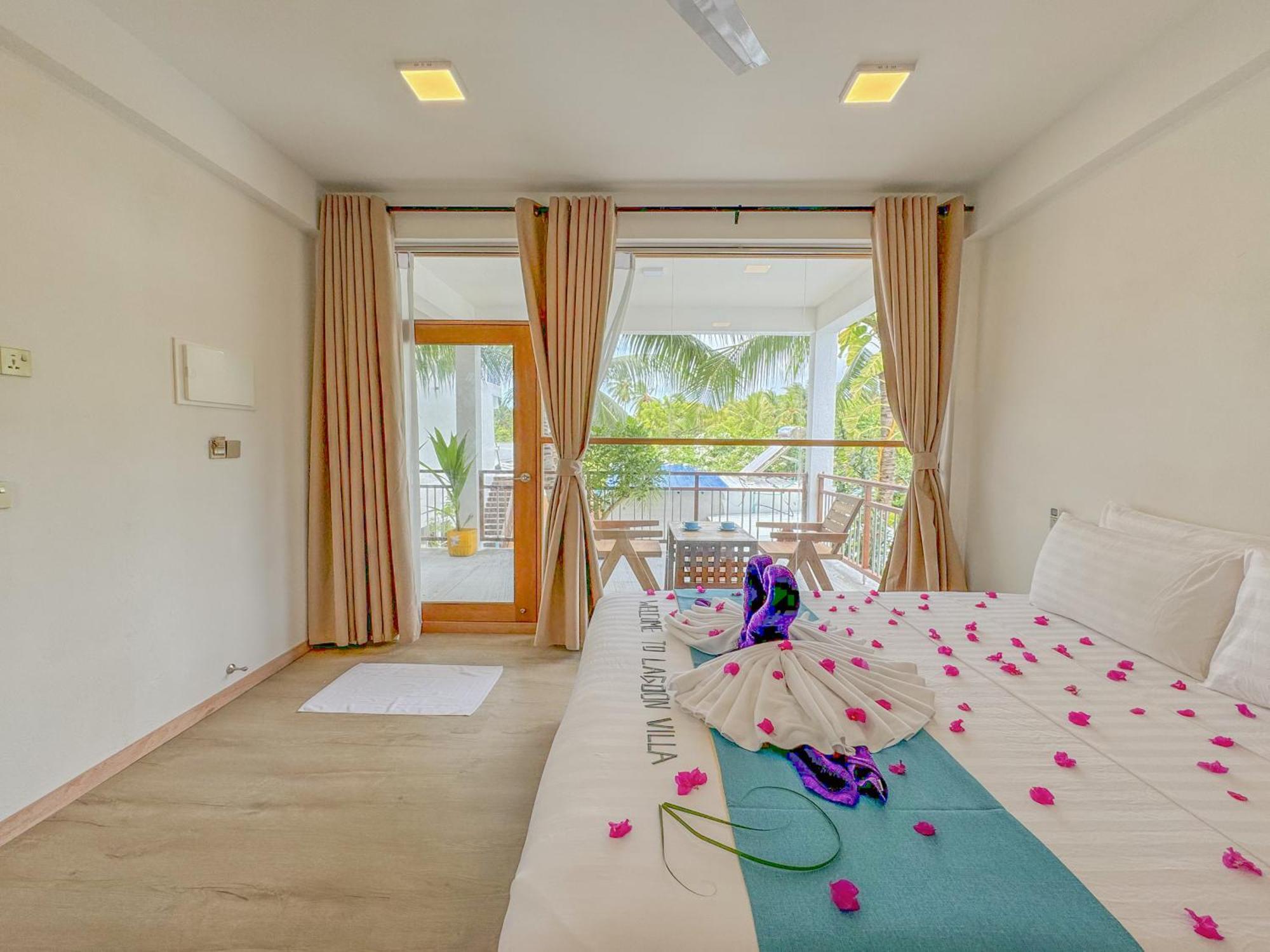 Lagoon Villa Maldives Тодду Экстерьер фото